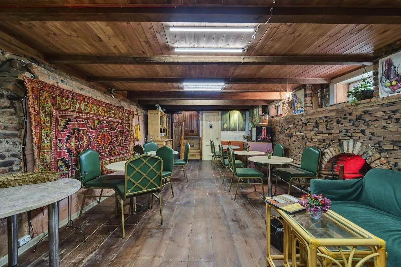 House 52 Boutique Hotel ティビリシ
