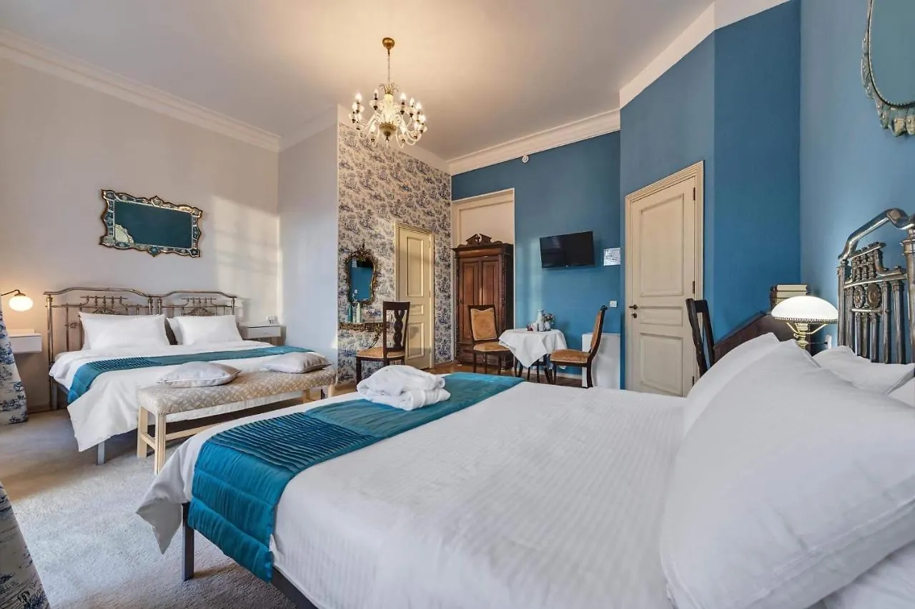 House 52 Boutique Hotel ティビリシ