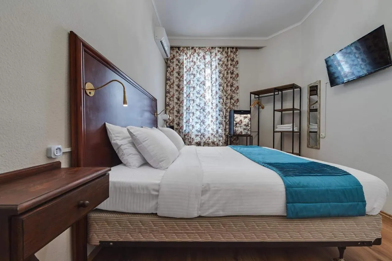 House 52 Boutique Hotel ティビリシ